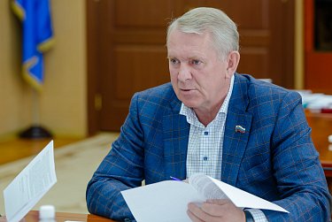 Заседание областного парламента будет проводиться не реже одного раза в три месяца